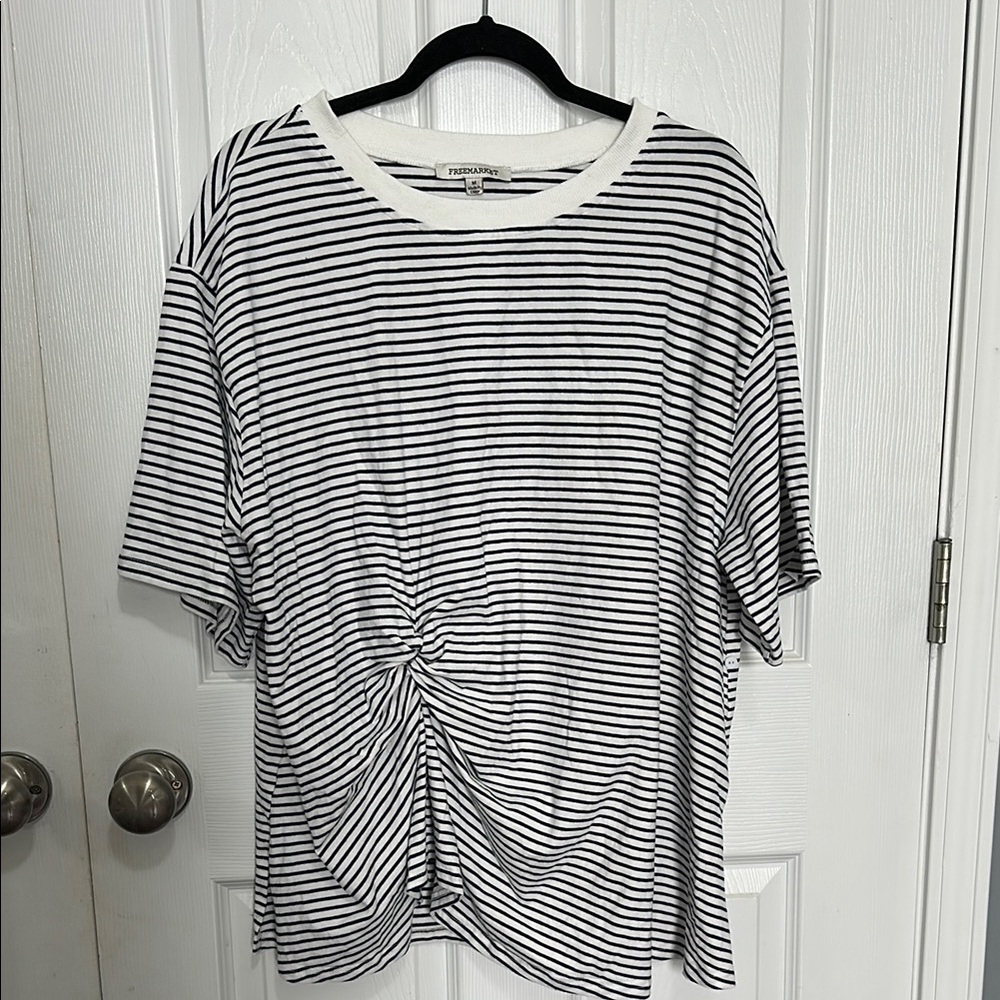 FREEMARKET Striped Front Twist Oversized T-Shirt M Blue White Crewneck Knit